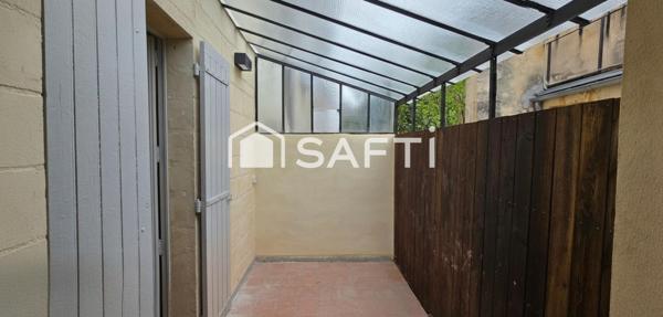 Triplex T4 rénové, terrasse, intra-muros Avignon