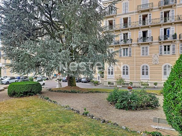 Rare studio rénové et meublé avec charme dans la résidence Le Splendide