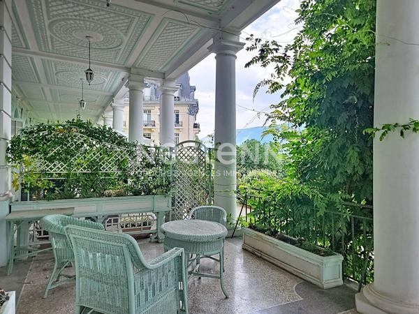 Rare studio rénové et meublé avec charme dans la résidence Le Splendide