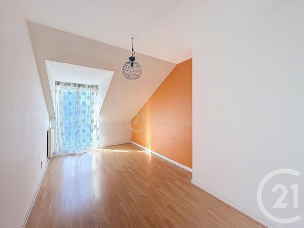 Appartement T6 à vendre  5 pièces - 110,20 m2 VERN SUR SEICHE - 35