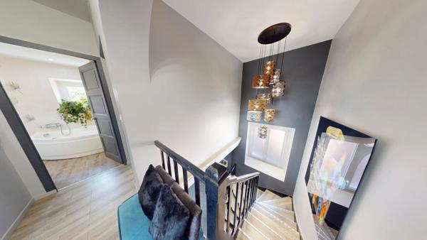 Coup de coeur assuré : 210 m² rénovés, piscine et espaces de vie exceptionnels