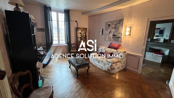 Maison de ville idéalement située à Mayenne - Town house great location in Mayenne