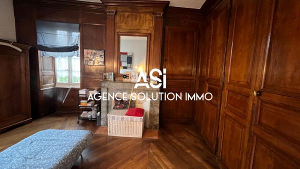 Maison de ville idéalement située à Mayenne - Town house great location in Mayenne