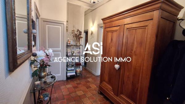 Maison de ville idéalement située à Mayenne - Town house great location in Mayenne