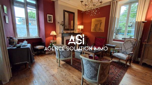 Maison de ville idéalement située à Mayenne - Town house great location in Mayenne