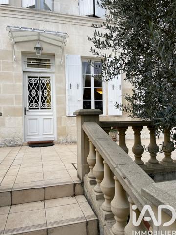 Maison à vendre 7 pièces 193 m² Saintes