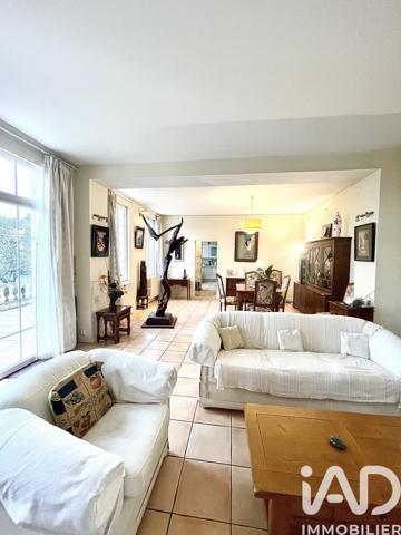 Maison à vendre 7 pièces 193 m² Saintes