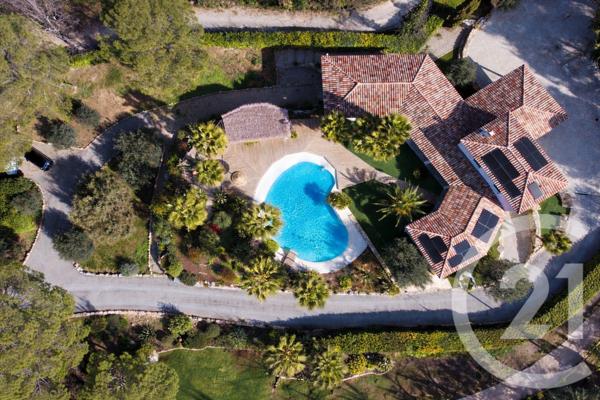 Maison à vendre  7 pièces - 299,63 m2 DRAGUIGNAN - 83