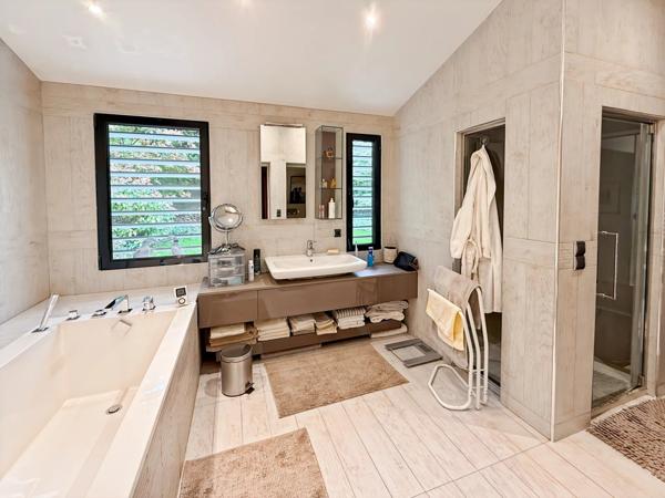 Vente Maison 9 pièces 291 m2 à Limeil-Brévannes