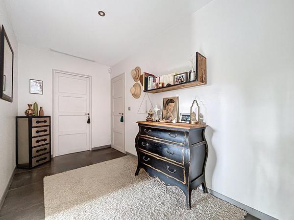 Rare à la vente - Vaste plain pied au calme