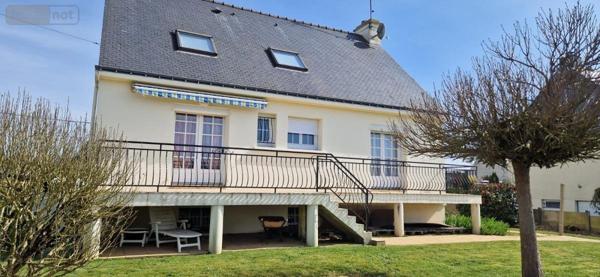 Maison à vendre à Pontivy dans le Morbihan (56300), ref : 56064-1512