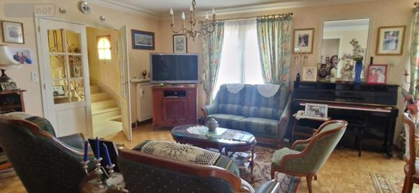 Maison à vendre à Pontivy dans le Morbihan (56300), ref : 56064-1512