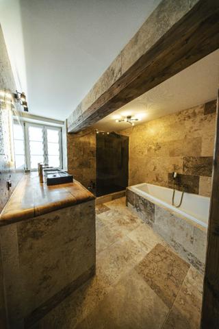 Appartement 5 pièces 226.4 m2