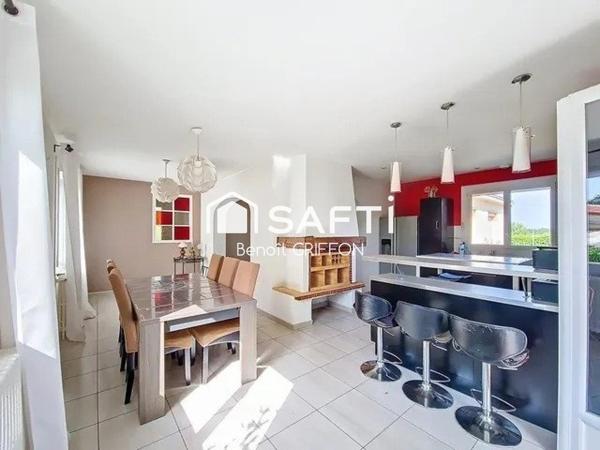 Maison familiale 5 chambres – Grand terrain