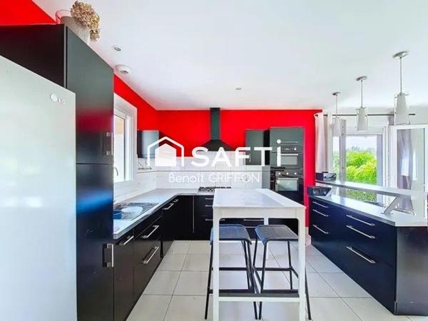 Maison familiale 5 chambres – Grand terrain