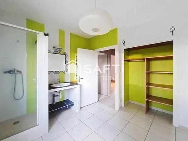 Maison familiale 5 chambres – Grand terrain