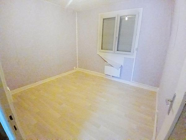 Fonds de commerce à vendre au centre-ville du Faouët - 539 m² avec appartement de fonction