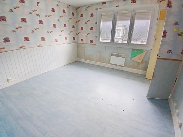 Fonds de commerce à vendre au centre-ville du Faouët - 539 m² avec appartement de fonction