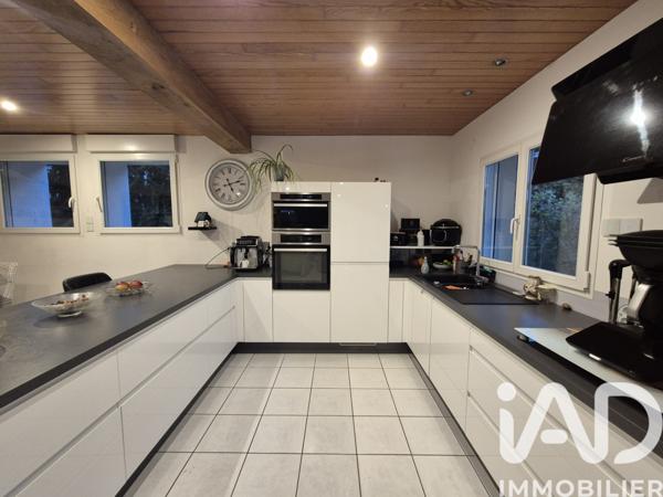 Maison à vendre 6 pièces 177 m² Ploufragan