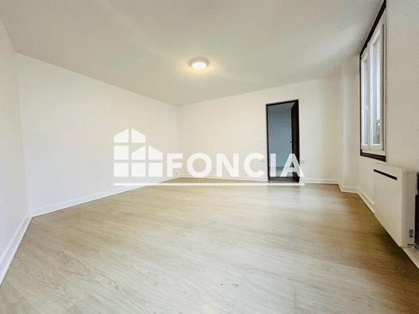 Location Appartement 2 pièces 57 m² - 4 RUE DES GORIOTS Deuil La Barre 95170