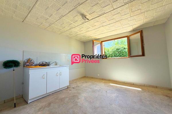 Maison T5 à vendre de 116 m² avec sous-sol complet et combles aménageables à Saint Gervais D'Auvergne 63390