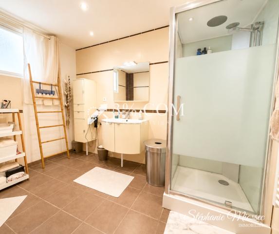 Maison 3 pièce(s) 2 chambre(s) 141 m²
