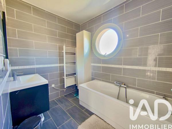 Maison à vendre 7 pièces 140 m² Saint-Priest