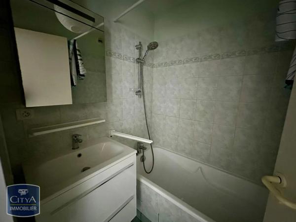 Appartement à louer 2 pièces 36.72m² Châteauroux (36000)