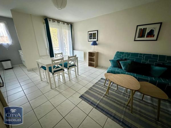 Appartement à louer 2 pièces 36.72m² Châteauroux (36000)