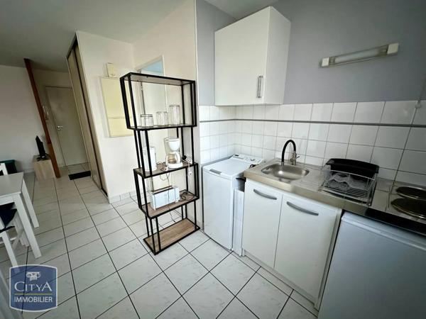 Appartement à louer 2 pièces 36.72m² Châteauroux (36000)