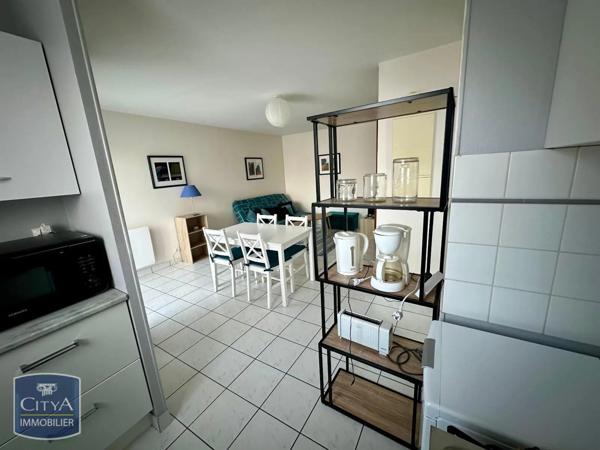 Appartement à louer 2 pièces 36.72m² Châteauroux (36000)