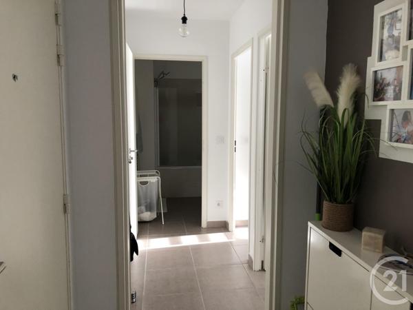 Appartement T3 à vendre  3 pièces - 56,89 m2 GIGNAC LA NERTHE - 13
