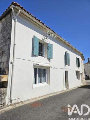 Maison à vendre 5 pièces 124 m² Saint-Bonnet-sur-Gironde