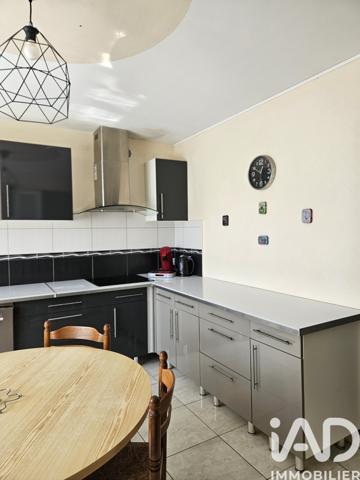 Maison à vendre 5 pièces 124 m² Saint-Bonnet-sur-Gironde