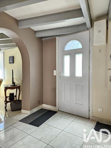 Maison à vendre 5 pièces 124 m² Saint-Bonnet-sur-Gironde