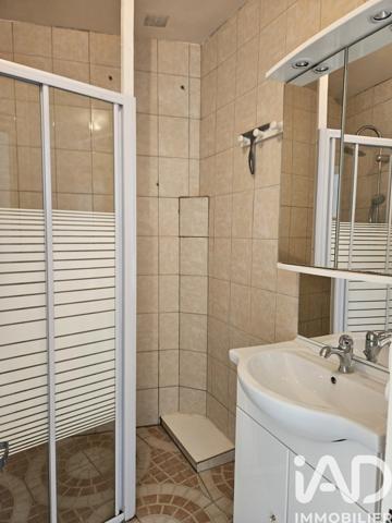 Maison à vendre 5 pièces 124 m² Saint-Bonnet-sur-Gironde