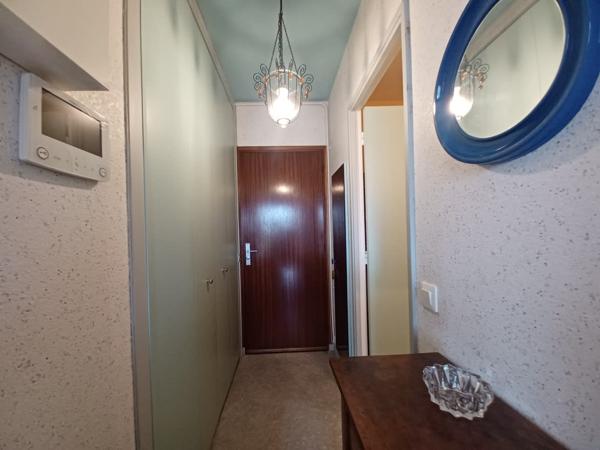 Parking + appartement + annexe