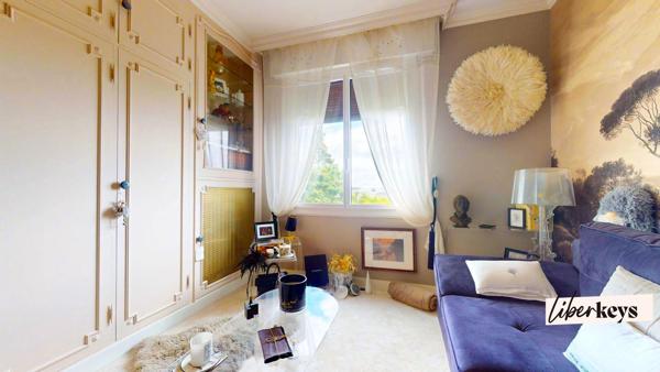 5 pièces familial de 93 m² | Dernier étage | Balcon, vue dégagée et cave