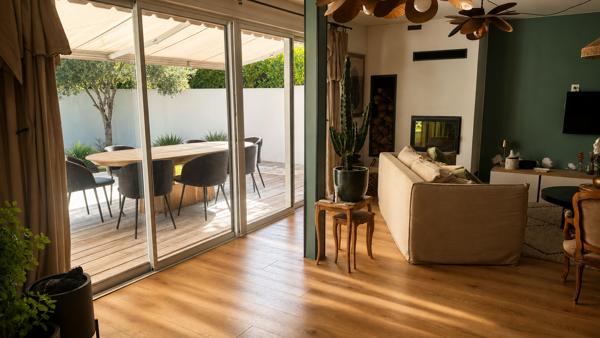 Maison
         4 pièces
        - 135 m² 631 350 € *
