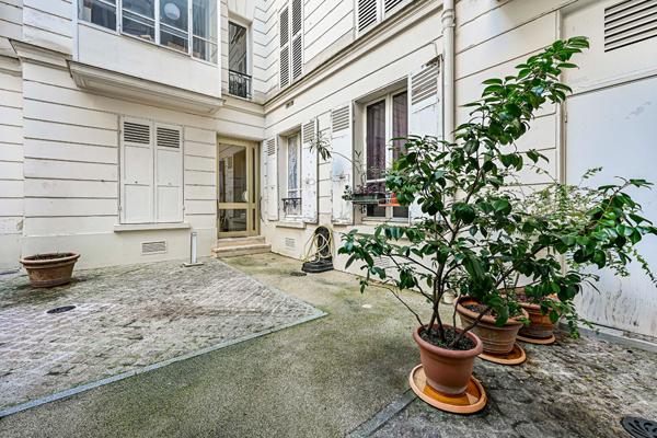 Appartement Paris 7ème 2/3 pièces 35.50 m² - PARIS