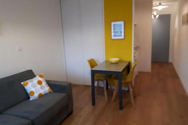 Location - Appartement 1 pièces 23 m 2 LE MANS (72000)