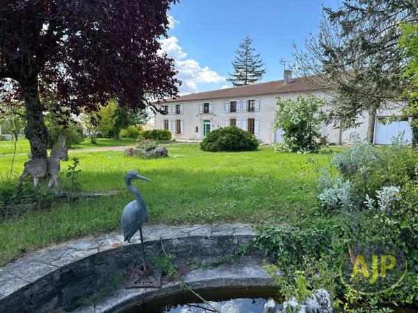 Vente maison Jarnac Champagne : 264 000 € - AJP Immobilier Pons