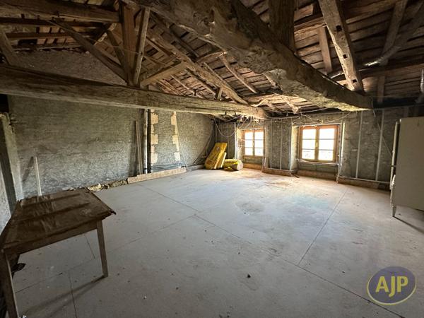 Vente maison Jarnac Champagne : 264 000 € - AJP Immobilier Pons
