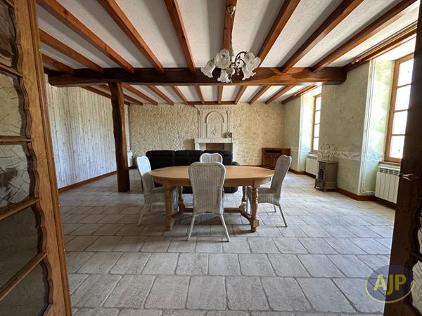 Vente maison Jarnac Champagne : 264 000 € - AJP Immobilier Pons