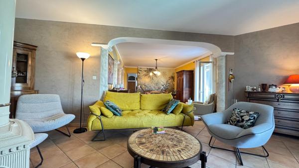Maison Vue Ardèche, piscine, terrain constructible
