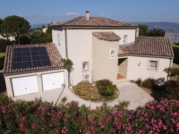Maison Vue Ardèche, piscine, terrain constructible