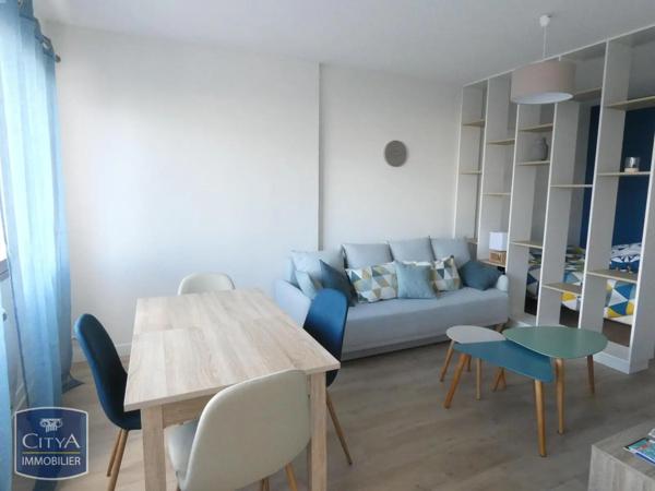 Appartement à louer 1 pièce 32.74m² Le Mans (72000)