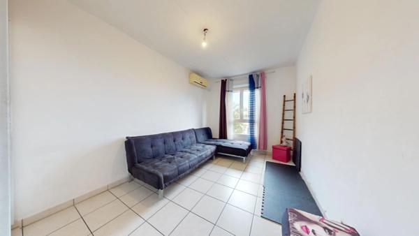 Appartement à vendre 4 pièces proche de Saint-Paul ()