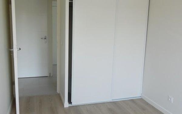 Appartement à louer    3 pièces • 61 m2 Villecresnes