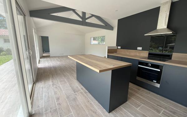 Maison à vendre    4 pièces •  Messanges